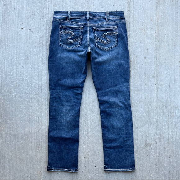 Silver Jeans Co Elyse Straight Jeans - Picture 2 of 11